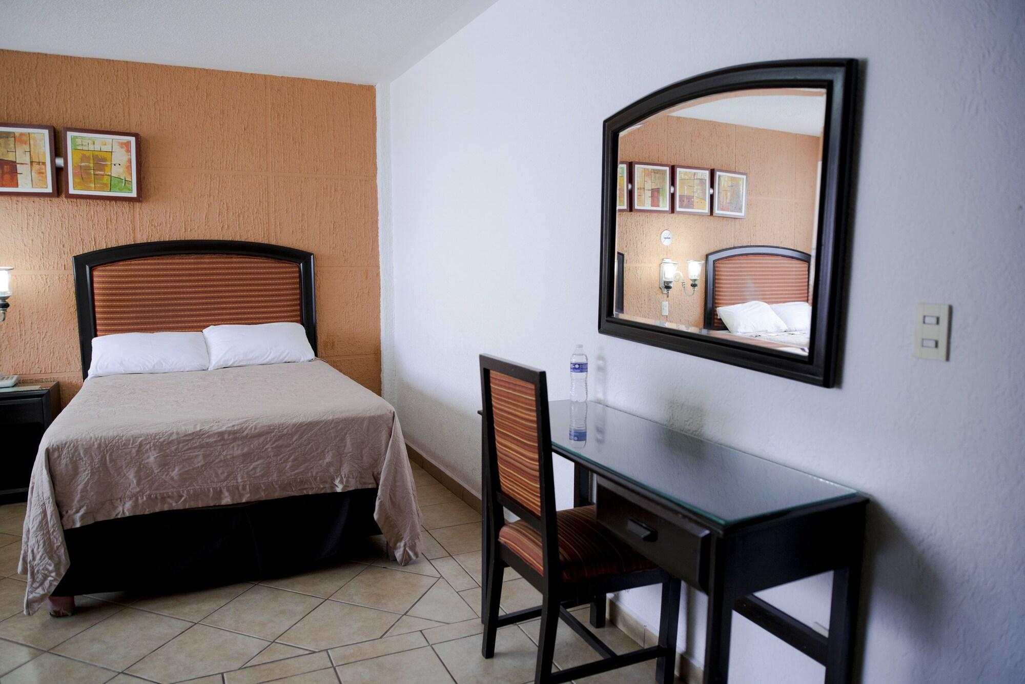 Eh Ejecutivo Urban Hotel Tepic Exterior photo