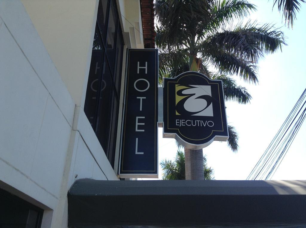 Eh Ejecutivo Urban Hotel Tepic Exterior photo